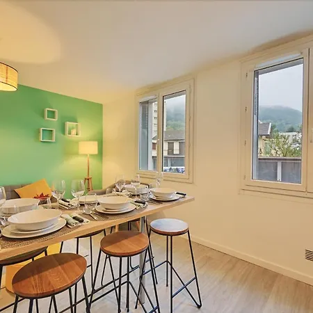 Stations De Ski, Centre De Recherche, Centre-ville Apartment